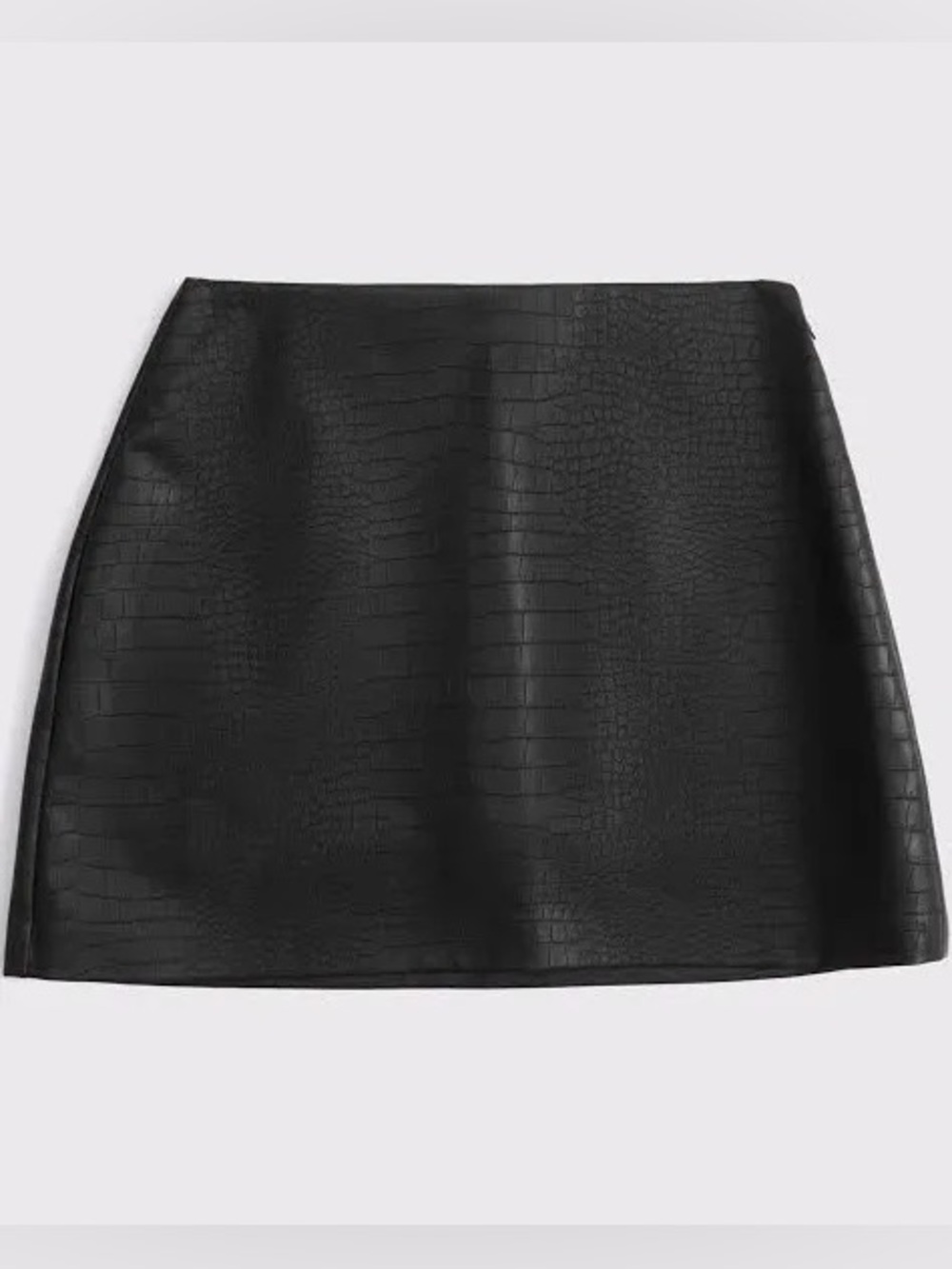 NWT The A&F Scarlett Curve Love Vegan
Leather Mini Skort Black